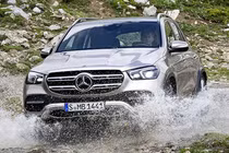 Mercedes-Benz triệu hồi hơn 300.000 xe SUV nguy cơ nước vào động cơ