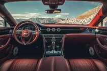 Choáng về độ tỉ mỉ từ 350 miếng da "thửa" trên Bentley Flying Spur