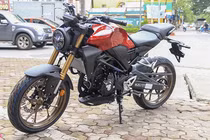 Cận cảnh môtô Honda CB300R 2019 đầu tiên về đại lý