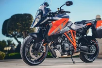 Triệu hồi KTM 1290 Super Duke GT do lỗi rò rỉ nhiên liệu