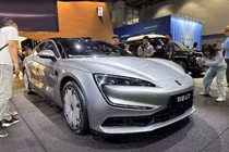 Yangwang U7 2025 chính thức ra ra mắt, giá bán từ 86.500 USD