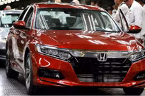 Xe sedan Honda Accord 2018 có gì để “đấu” Toyota Camry?