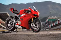 Siêu môtô Ducati Panigale V4 giá từ 711 triệu đồng 