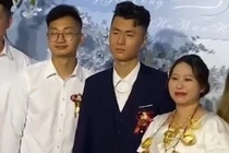 Lấy được vợ giàu có, mặt chú rể vẫn méo xệch trong ngày cưới