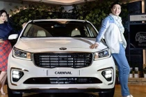 Chi tiết xe Kia Sedona 2019 mới giá từ 613 triệu đồng