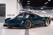 McLaren Speedtail khoác áo carbon xanh hàng độc tại Bahrain