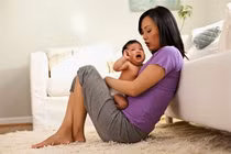 Đêm nào vợ cũng lén lút trong nhà tắm, tôi liền xông vào thì chết điếng