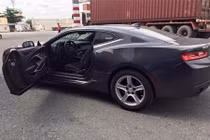 "Hàng nóng" Chevrolet Camaro 2017 đầu tiên về Việt Nam