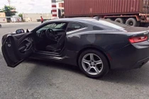 "Hàng nóng" Chevrolet Camaro 2017 đầu tiên về Việt Nam