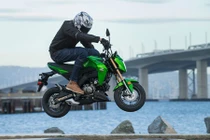 Những mẫu xe môtô đường phố rẻ nhất năm 2017 (P1)