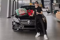 Bạn trai DJ Mie tậu Mercedes-Benz C300 AMG gần 2 tỷ đồng
