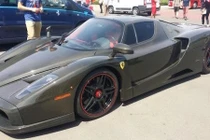 Cận cảnh siêu xe Enzo Ferrari vỏ carbon “có một không hai“