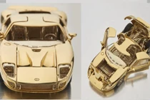 Choáng với xe Ford GT mô hình bằng vàng giá gần 1 tỷ