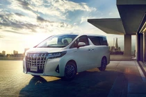 “Chuyên cơ mặt đất" Toyota Alphard 2018 lộ diện 