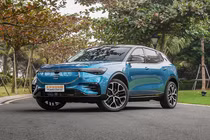 Enovate ME7 của Trung Quốc trang bị 5 màn hình, từ 749 triệu đồng