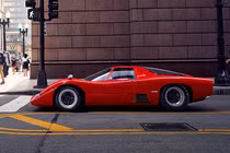 Siêu xe McLaren M6GT "cực hiếm" tái xuất trên đường phố Chicago