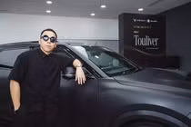 Hoàng Touliver tậu VinFast VF9 phong cách bóng đêm hơn 2 tỷ đồng