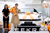 Zeekr 001 điện chạy hơn 1.000 km/lần sạc đã đến tay khách hàng