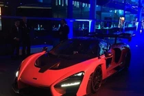 "Soi" thực tế siêu xe McLaren Senna giá 25 tỷ đồng
