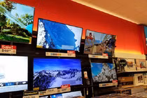 Các thương hiệu điện thoại thông minh đang nhảy sang làm TV