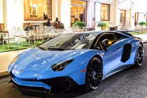 Siêu xe Lamborghini Aventador SV hơn 30 tỷ trên phố Sài Gòn