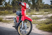 Honda Super Cub độ "đồ chơi" cực xịn tại Thái Lan