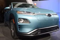 Hyunhdai ra mắt Kona 2018 chạy điện “đấu” Chevrolet Bolt EV