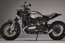 Xe môtô BMW R nineT “ép cân” như siêu mẫu Italy