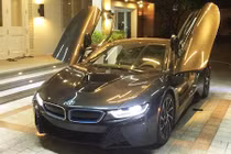 Điểm danh “siêu xe, xế sang” gần trăm tỷ của chồng Midu