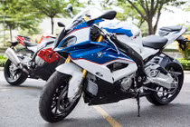 BMW S1000RR 2015 chính hãng về Việt Nam chốt giá 758 triệu