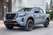 Nissan Navara tại Việt Nam đang giảm giá kỷ lục, tới 120 triệu đồng