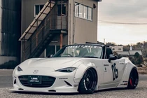 View - Mazda Việt Nam "thả thính" MX-5 mui trần thể thao bản 35 năm | Báo Tri thức và Cuộc sống - TIN TỨC PHỔ BIẾN KIẾN THỨC 24H