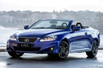 2.000 xe hạng sang Lexus bị triệu hồi do lỗi túi khí 