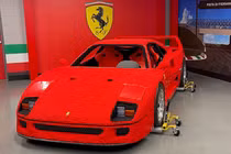 Siêu xe Ferrari F40 được lắp ráp bằng hơn 358.000 viên gạch Lego