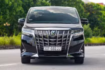 Toyota Alphard - "chuyên cơ mặt đất" chạy 4 năm gần 4 tỷ ở Hà Nội
