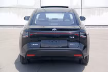 Toyota bZ3 EV 2023 chạy điện dùng nhiều phụ kiện Trung Quốc 