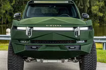 Apocalypse “lột xác” bán tải điện Rivian R1T hơn 3,5 tỷ đồng