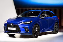 Lexus RX 2023 chính hãng chào hàng từ 3,43 tỷ tại Việt Nam 