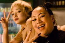 Video: Lần hợp tác của vlogger gốc Việt Brittanya Karma và Bảo Anh