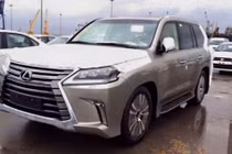 Ngắm từ trong ra ngoài SUV Lexus LX 570 2016 sắp ra mắt