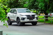 Những mẫu ôtô giảm giá sâu nhất trong ngày "thứ 6 đen tối"