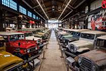 "Soi" hàng trăm chiếc Toyota Land Cruiser huyền thoại trên đất Mỹ