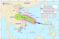 Bão số 5 giật cấp 13, hướng vào Quảng Bình - Quảng Ngãi