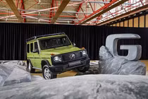 Ngắm Mercedes-Benz G-Class Stronger Than the 1980s đặc biệt