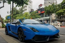 Siêu xe Lamborghini Gallardo hàng hiếm tại Hà Nội thay “áo” mới 
