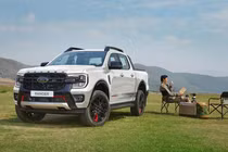 Tận thấy Ford Ranger Stormtrak 2025 bản "uống xăng như ngửi"