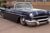 Mất tới hơn 23 tỷ đồng phục chế xe cổ Pontiac Star Chief 1956 