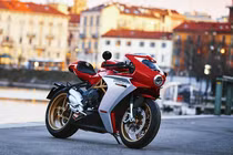 Ngắm siêu môtô MV Agusta Superveloce Ottocento từ 505 triệu đồng