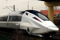 Trung Quốc hé lộ tàu siêu tốc chạy 1.318km chỉ 2,5 giờ