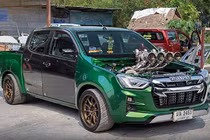 Isuzu D-Max của dân chơi Thái nhiều turbo hơn cả Bugatti Chiron
